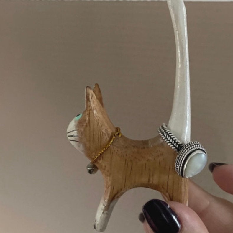 Een kat van hout, Sieraden, Tassen en Uiterlijk, Ringen, Ophalen of Verzenden, Zo goed als nieuw, Overige kleuren
