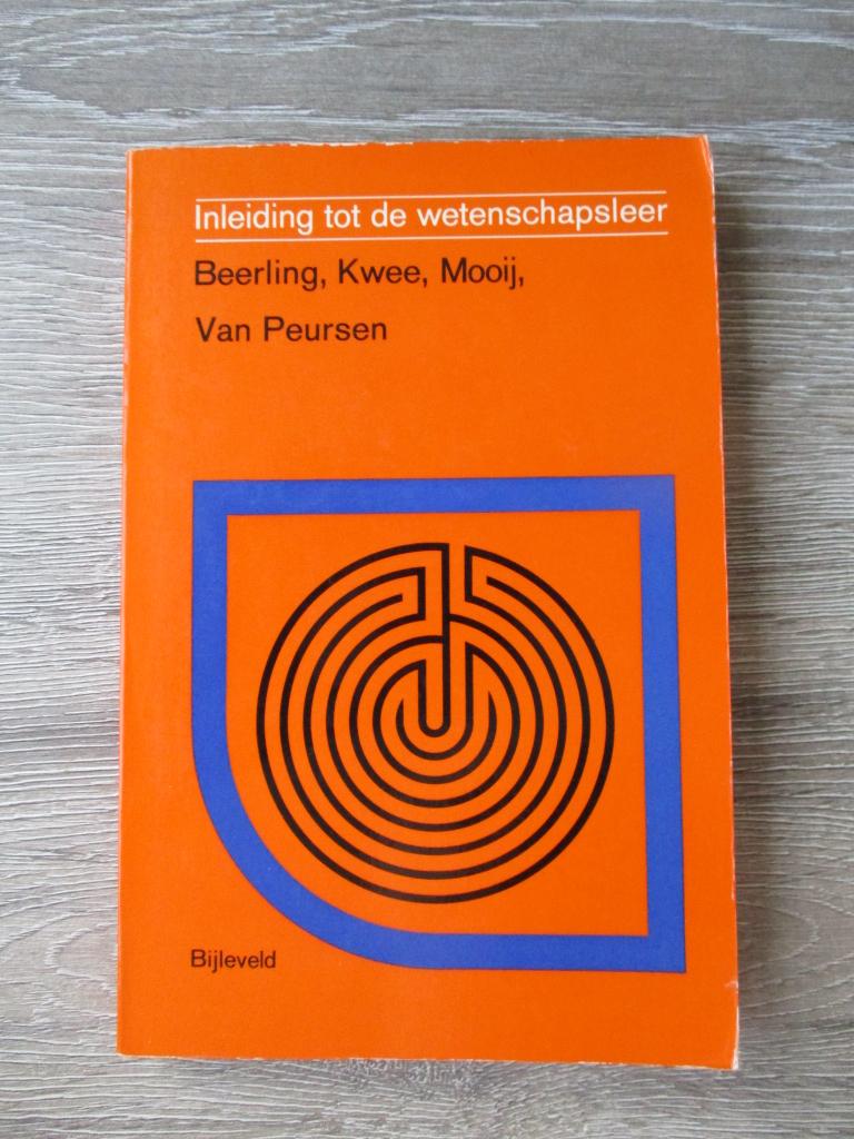Indleiding tot de wetenschapsleer - Beerling, Kwee, Mooij,, Ophalen of Verzenden, Gelezen