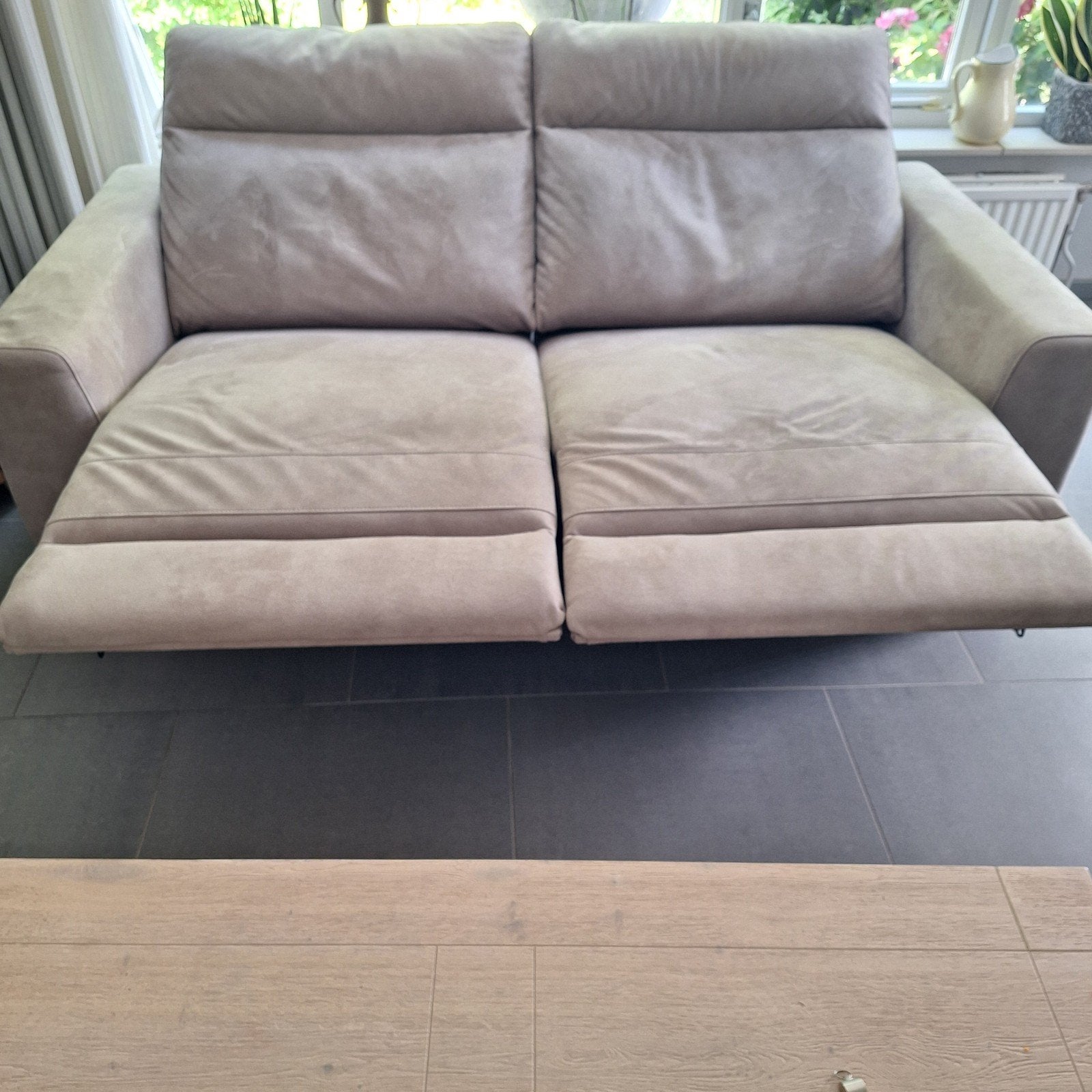 Comfortabele 2-zitsbank met relaxfunctie, Ophalen, Modern, Comfortabel, Gebruikt, 150 tot 200 cm