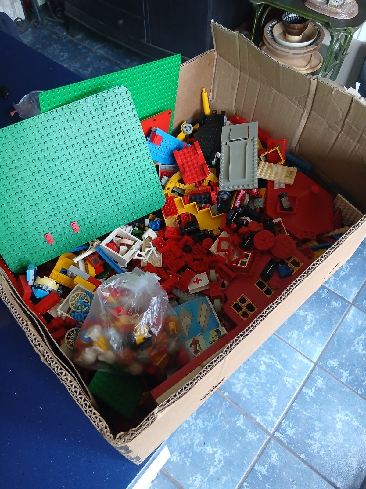 Grote doos vol diverse LEGO  oa fabuland, Inclusief minifiguren, Gebruikt, Ophalen of Verzenden, Losse stenen