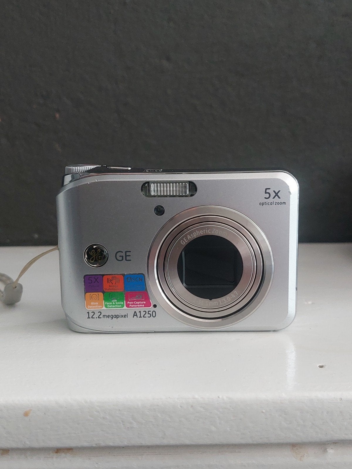 GE A1250 Compactcamera - 12.2MP, 5x optische zoom, Gebruikt, Ophalen of Verzenden, Compactcamera, 4 t/m 7 keer