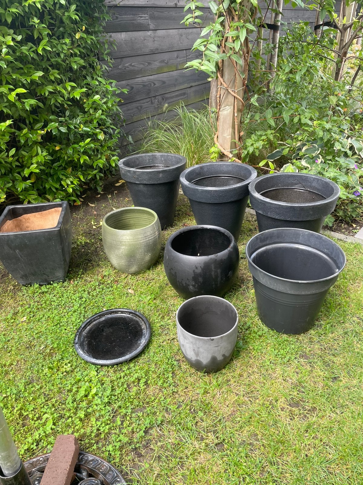 Complete set bloempotten/terraspotten 8x en 1 schotel., Tuin en Terras, Ophalen, Overige materialen, Gebruikt, Rond