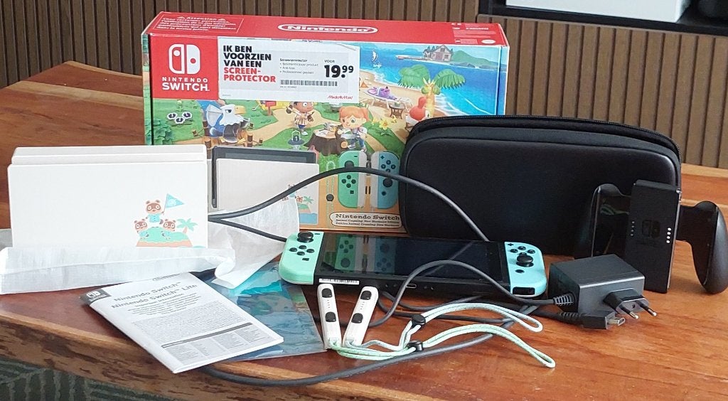 Nintendo Switch Animal Crossing Limited Edition (Nieuwstaat), Spelcomputers en Games, Spelcomputers | Nintendo Switch, Ophalen of Verzenden