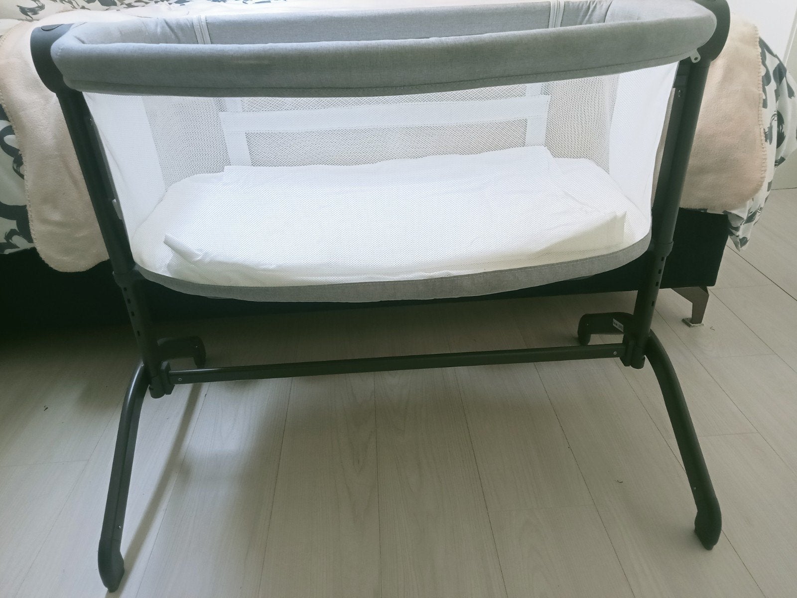 Co sleeper met matras. 7 standen., Ophalen, 90 cm, Eenpersoons, Zo goed als nieuw