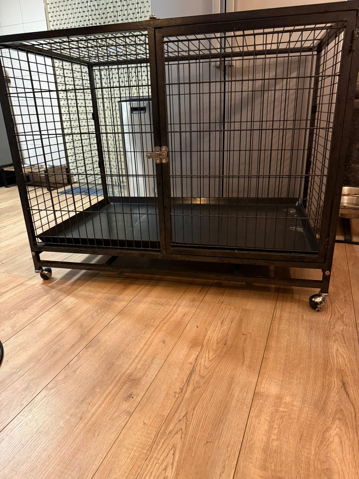 Stevige bench, Dieren en Toebehoren, Ophalen, Zo goed als nieuw, 110 cm of meer, 65 tot 100 cm