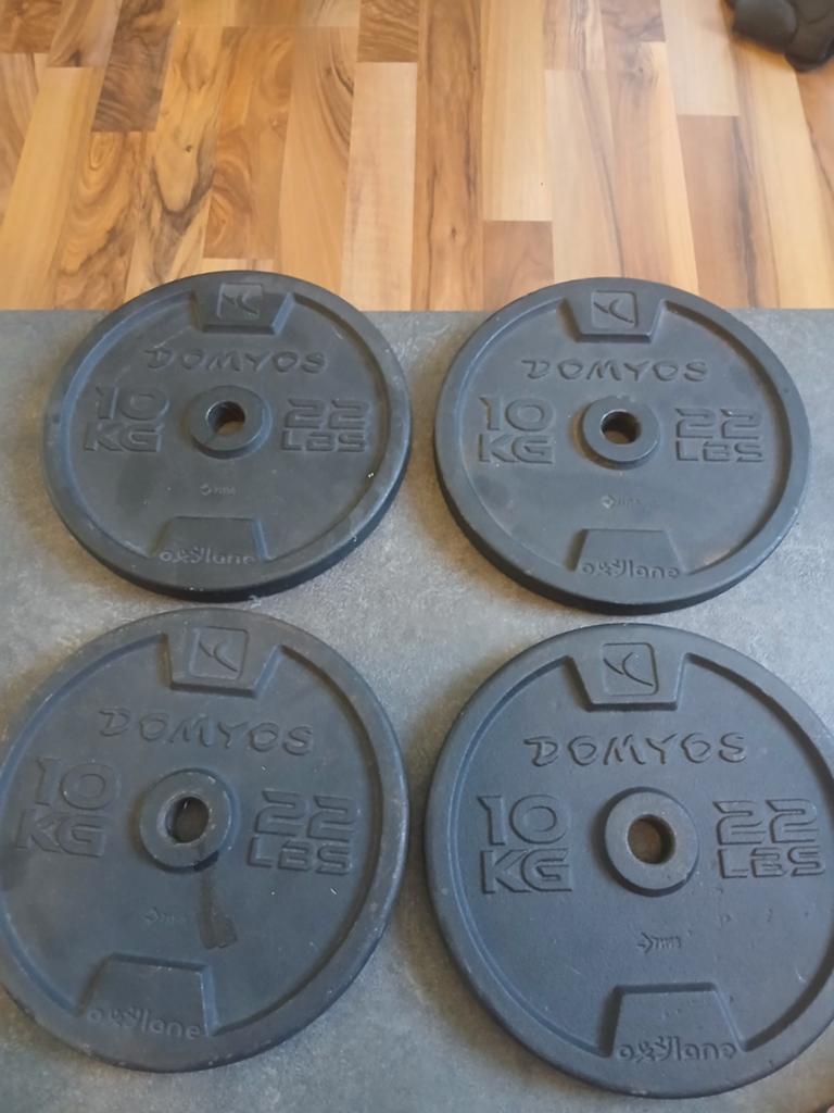 Domyos Halterschijven Set met 10kg Stang, Ophalen, Gebruikt, Benen, Halterset