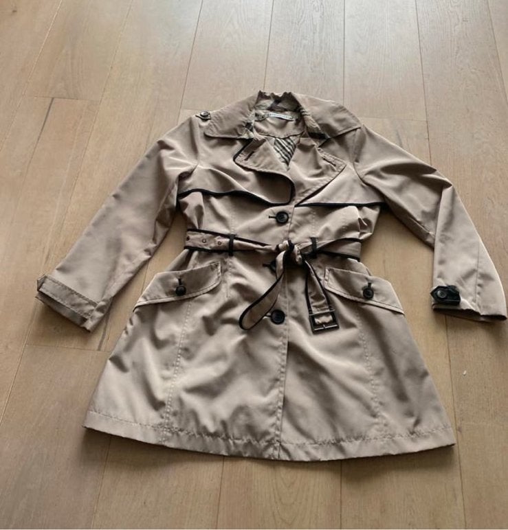 Easy comfort trenchcoat L nieuwstaat, Ophalen of Verzenden, Zo goed als nieuw, Maat 42/44 (L), Beige