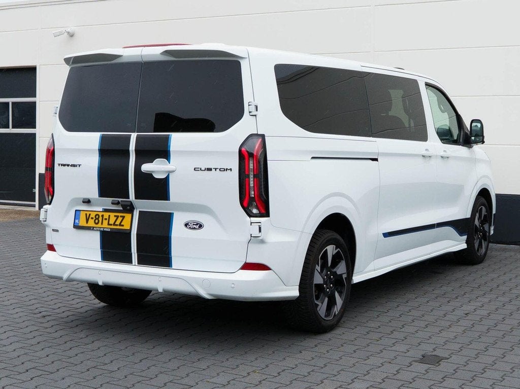 Ford Transit Custom 320 2.5 PHEV L2H1 DC Sport | Full LED |, 232 pk, Gebruikt, 4 cilinders, Leder en Stof