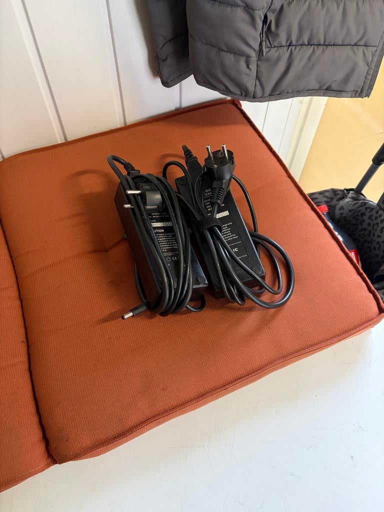 Batavus Fuego E-Go Lader 42V 2A, Ophalen of Verzenden