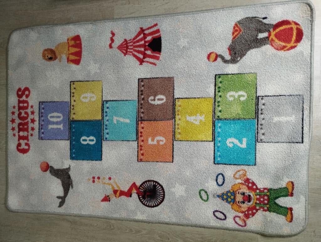 Vloerkleed voor kind 78 cm x 1,19 m - zo goed als nieuw, Zo goed als nieuw, Rechthoekig, Overige kleuren, 100 tot 150 cm