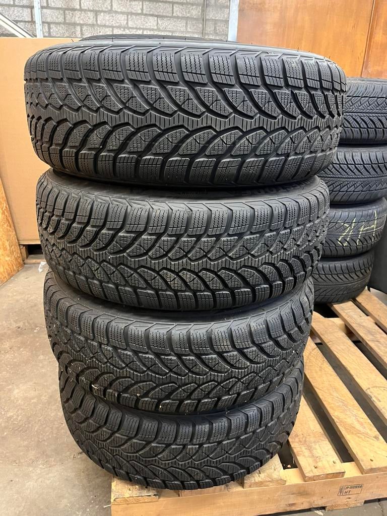 3 x BMW E90 en F30 3 serie winterbanden met velgen, Auto-onderdelen, Banden en Velgen, Ophalen, Banden en Velgen, 17 inch, Winterbanden