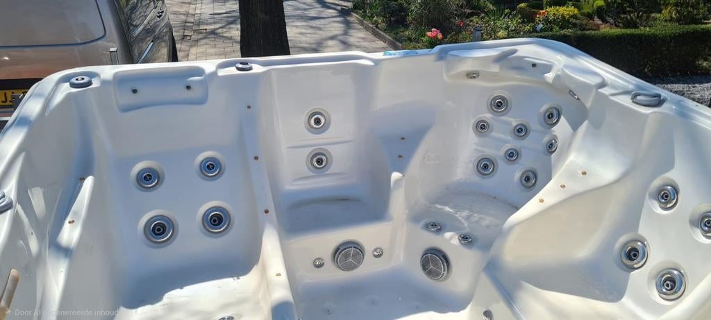 Tulp Delta 5 jacuzzi 230x220cm 2 fase 220v 16a, Ophalen, Gebruikt, Pomp, Vast