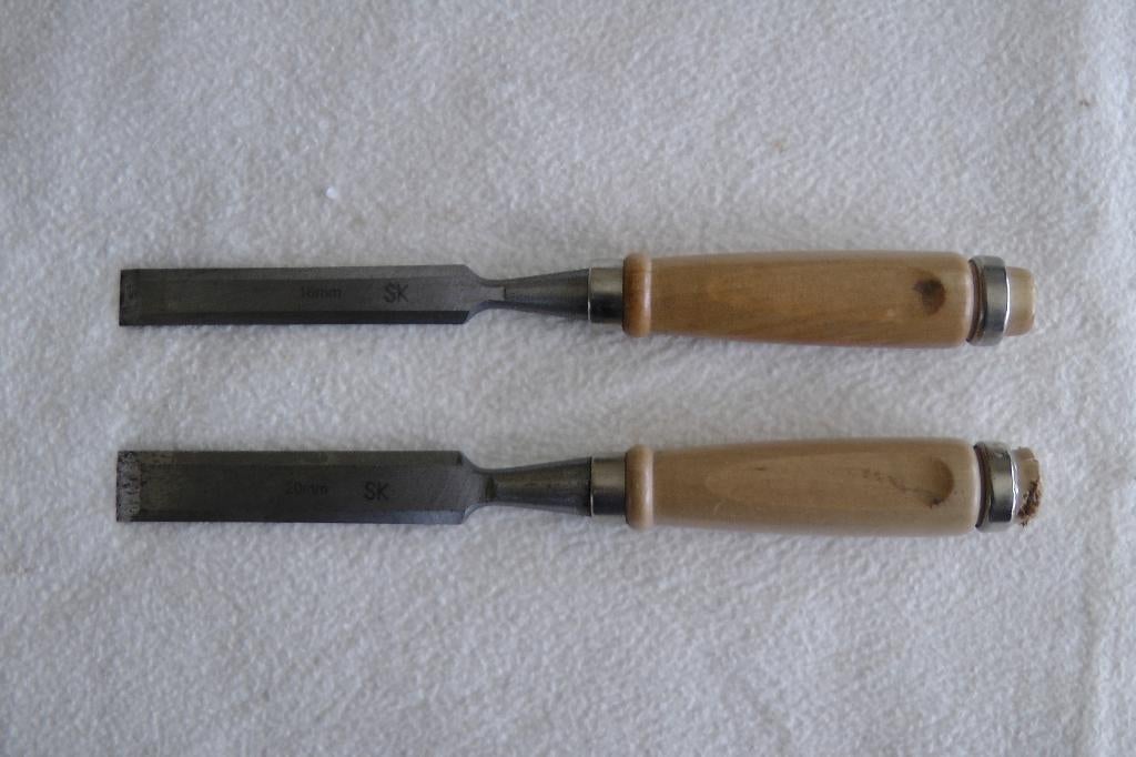 Twee beitels (SK) met houten handvatten (16 & 20 mm), Ophalen of Verzenden, Gebruikt