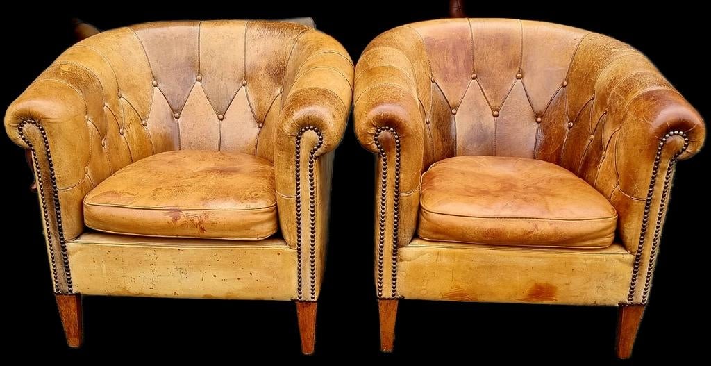 2x Schapenleren Chesterfield Stoelen + BEZORGING, Gebruikt, Ophalen of Verzenden, Onbekend, 75 tot 100 cm
