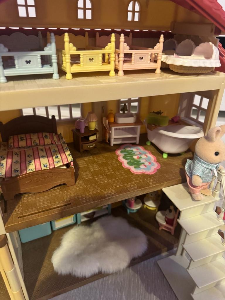 Sylvanian Families Poppenhuis met Toebehoren & Speeltuin, Ophalen of Verzenden, Gebruikt, Poppenhuis