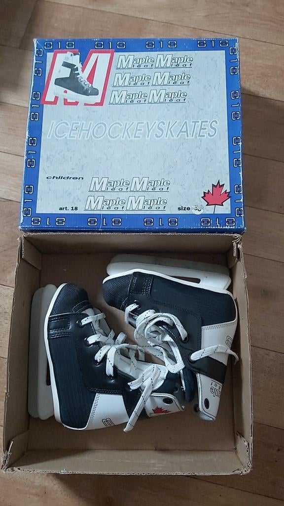Gratis IJshockeyschaatsen Maple Maat 30, Sport en Fitness, Schaatsen, Ophalen, Gebruikt, IJshockeyschaatsen, Maple