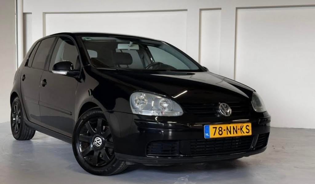 Volkswagen Golf 1.6 fsi 160DKM NAP !!  In onderdelen, Auto diversen, Schadeauto's, Ophalen, Zwart, Handgeschakeld, 1598 cc