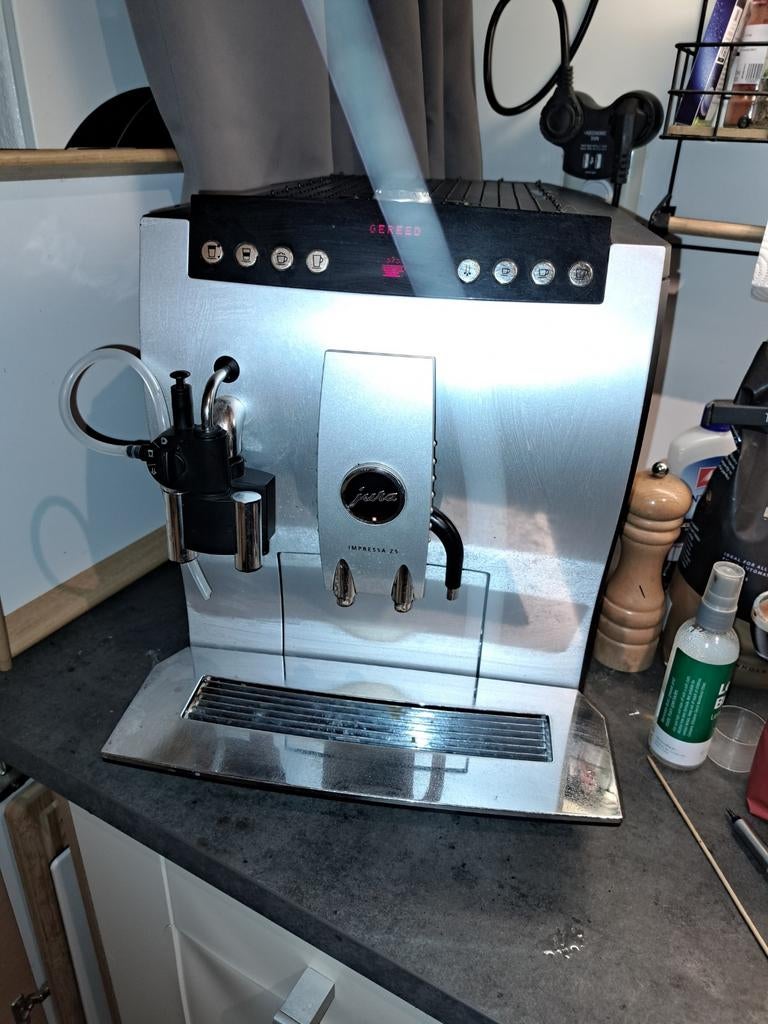 Jura Impressa Z5 Koffiemachine - Topkwaliteit!, Witgoed en Apparatuur, Koffiezetapparaten, Ophalen, Gebruikt, Koffiemachine, Koffiebonen