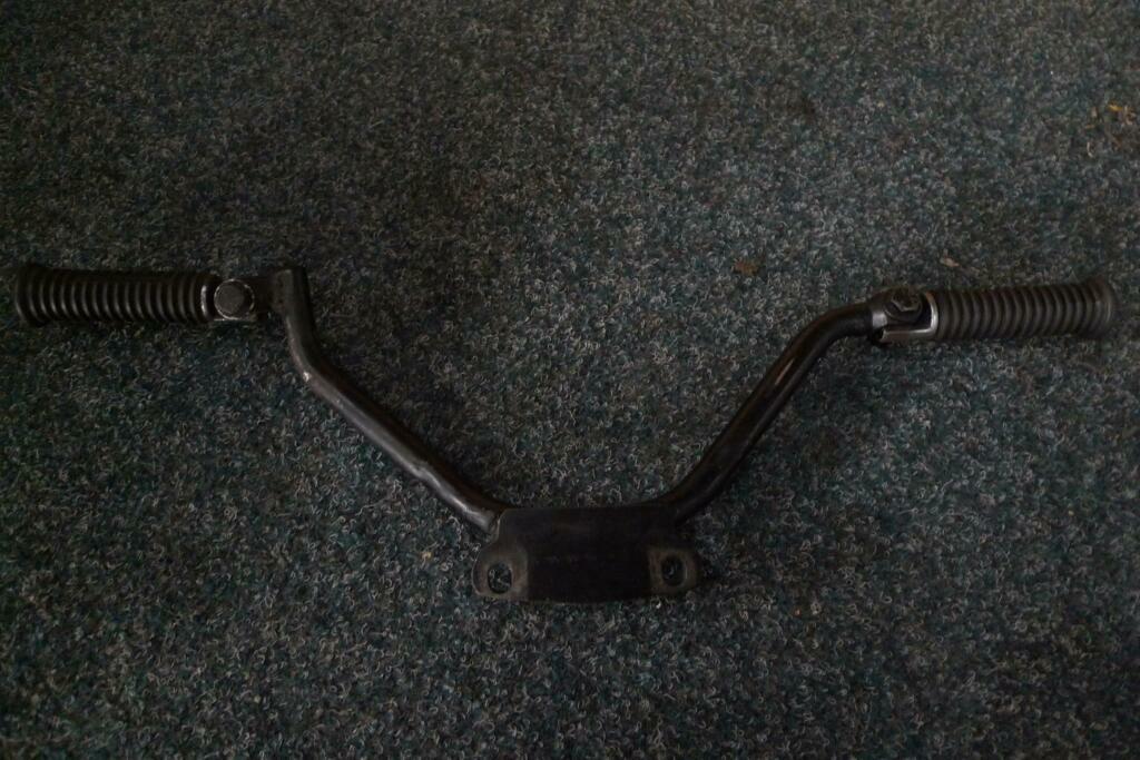 Voetsteun sportster evo achter verhoogd loc.3, Ophalen, Gebruikt