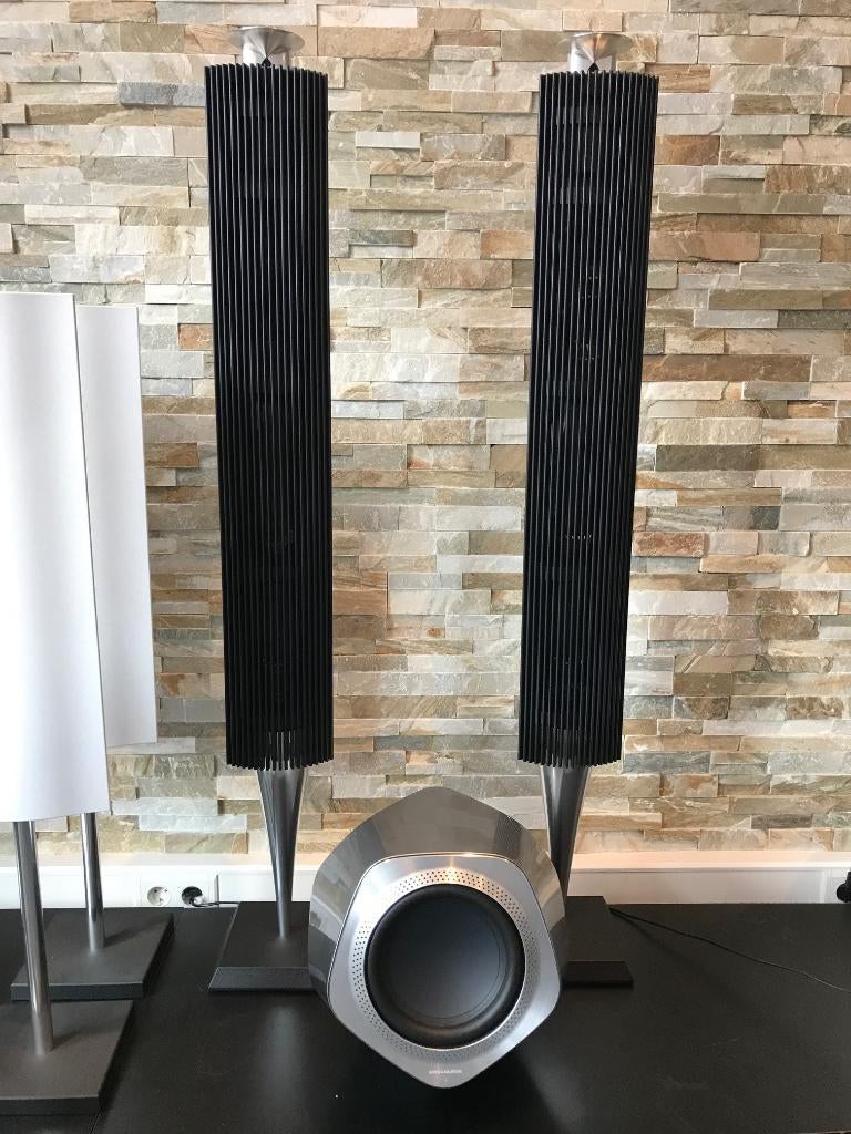 Beolab 18 (Aluminium + zwart, WISA) | B&O Bang en Olufsen, Info@bang-olufsen.dk, Zo goed als nieuw, 120 watt of meer, Bang & Olufsen Alle 1 / DK-7600 Struer / Denmark