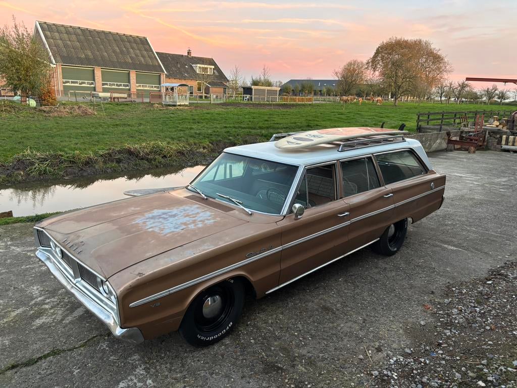 Dodge coronet wagon 1966 383ci v8 mopar, Auto's, Oldtimers, Automaat, Achterwielaandrijving, Bruin, Leder en Stof