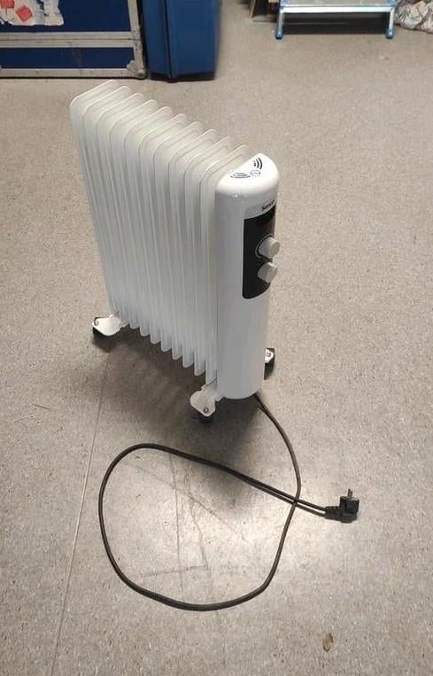 Olieradiator 2500w, Ophalen, Radiator, Minder dan 60 cm, Zo goed als nieuw