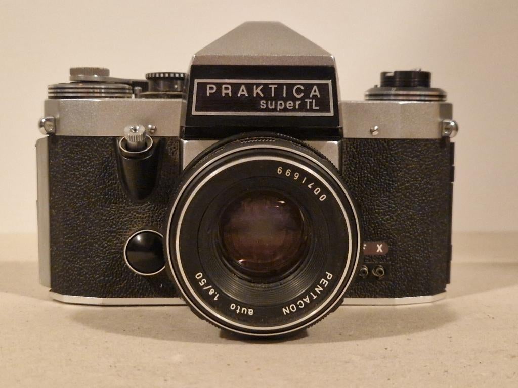 Praktica Super TL+tas met Pentor 5,6/300mm, Ophalen of Verzenden, Spiegelreflex, Overige Merken