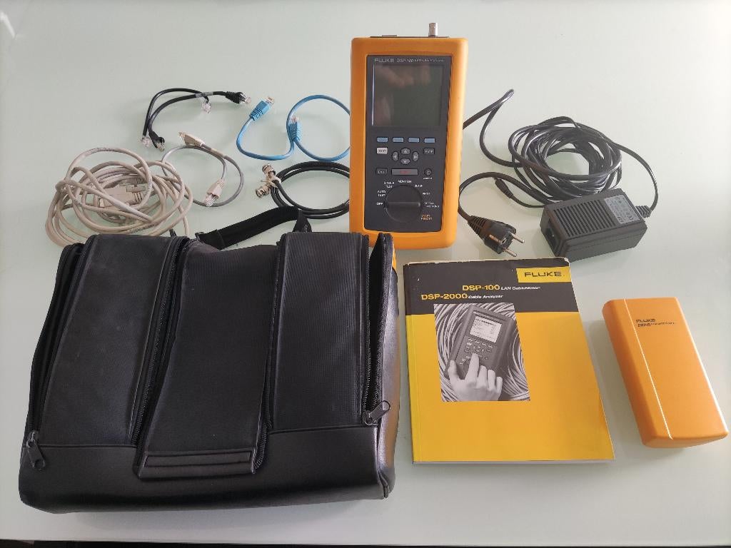 Fluke DSP-100 lan kabelmeter, Ophalen, Zo goed als nieuw, Multimeter