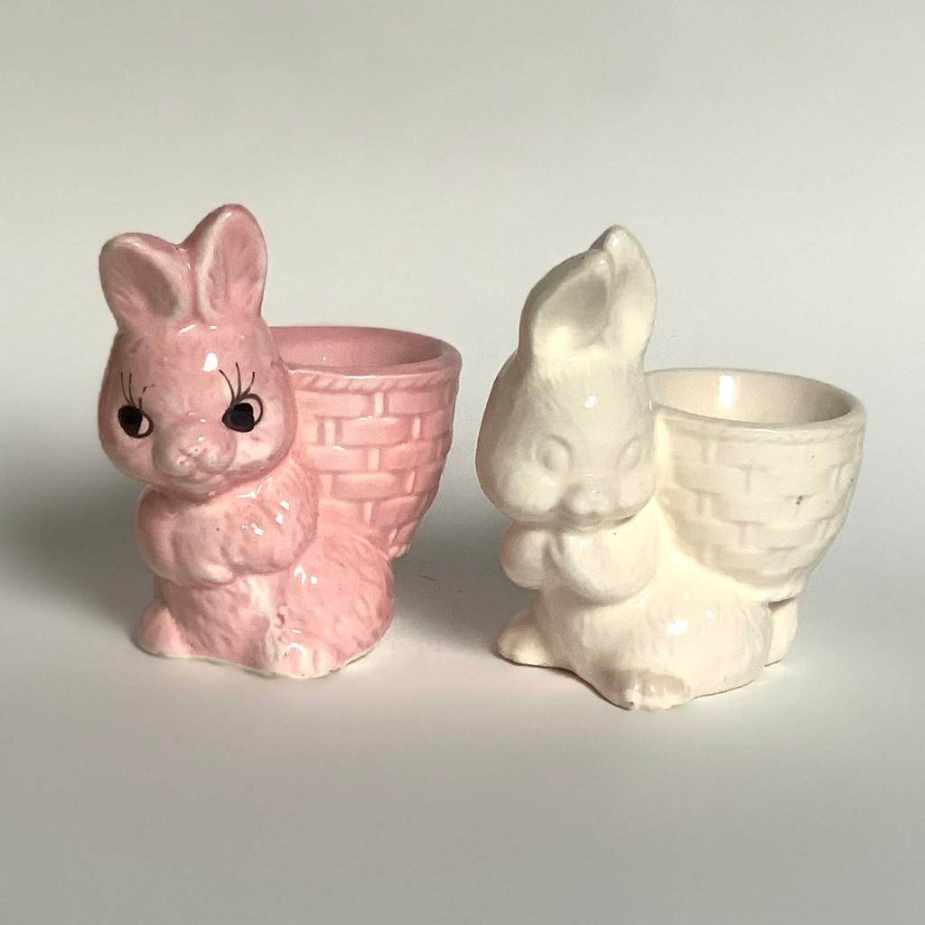 Vintage Paashaasjes haasjes Pasen porselein 10cm hoog