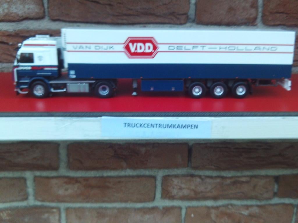 Tekno  Scania  143 - 450  van  Dijco.