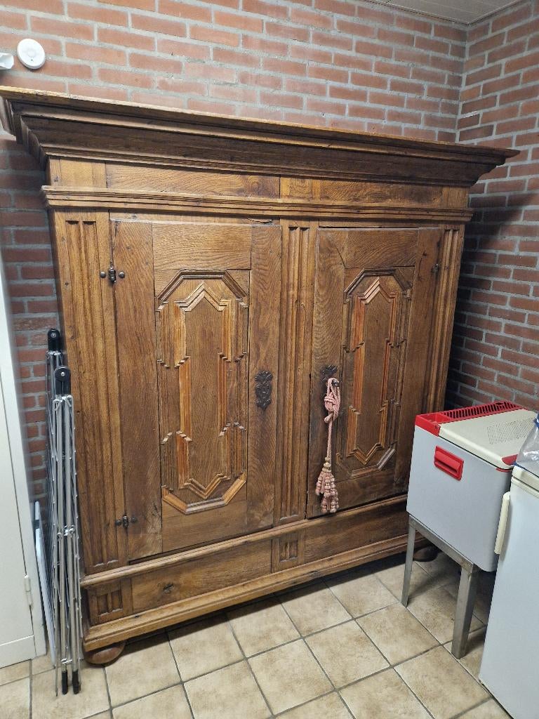 Unieke antieke 17de eeuwse duitse kast (eiken), Antiek en Kunst, Antiek | Meubels | Kasten, Ophalen