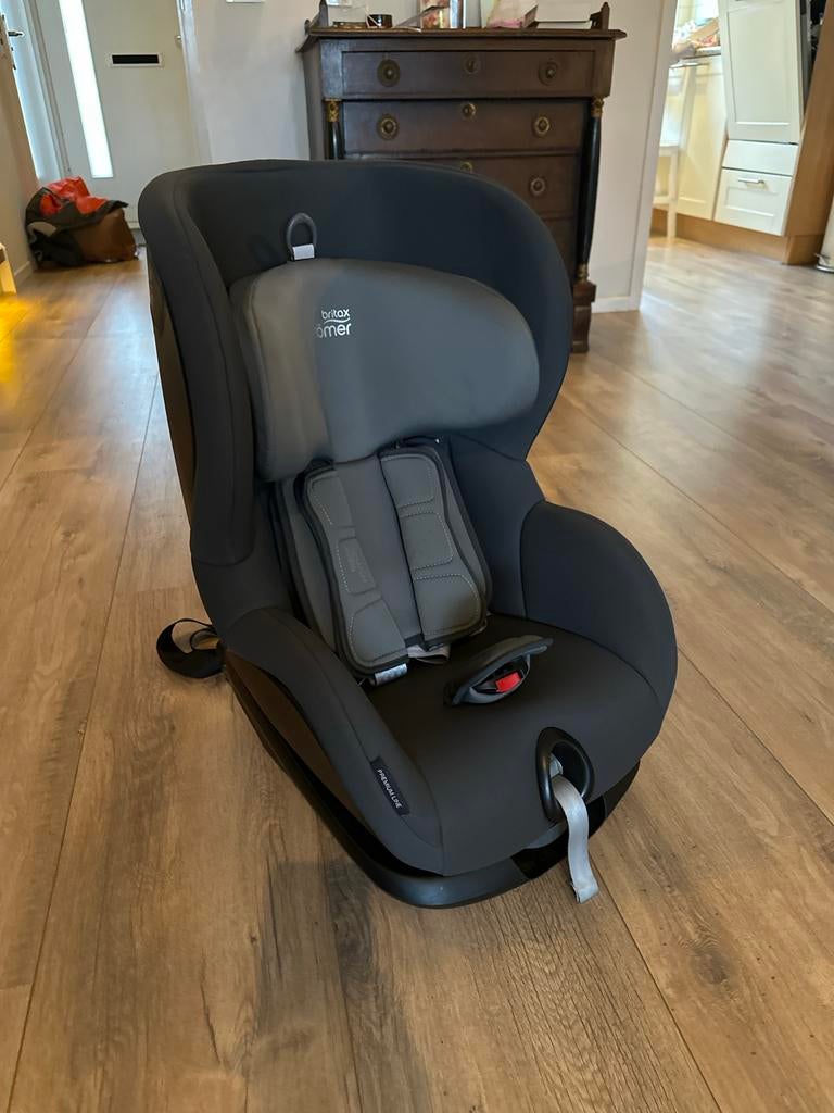 Britax Römer kinderstoel trifix 2 i-size, Kinderen en Baby's, Autostoeltjes, Gebruikt, Romer, 9 t/m 18 kg, Autogordel of Isofix