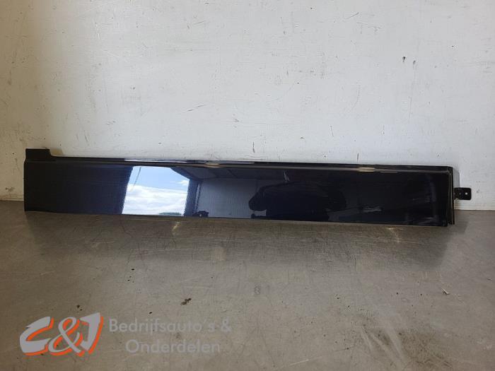 Stijl midden-links van een Volkswagen Transporter (LC9X), Gebruikt, -, Volkswagen, -