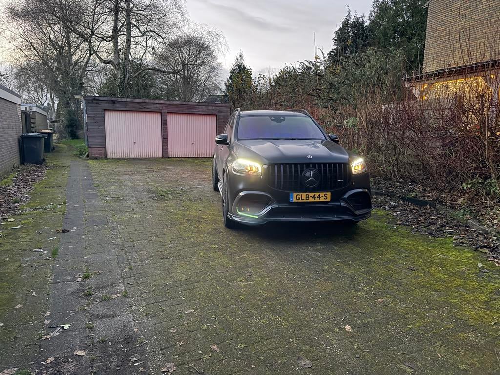 Twee parkeerplaatsen op eigen terrein te huur in Diever, Huizen en Kamers, Drenthe