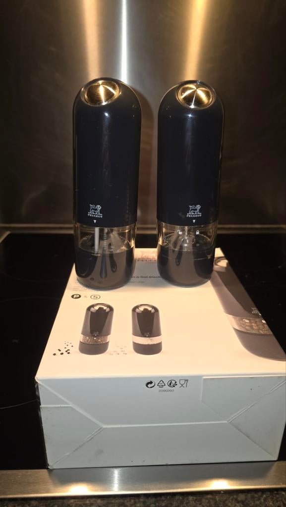 Peugeot Alaska Quartz Elektrische Peper- en Zoutmolen Set, Ophalen of Verzenden, Gebruikt