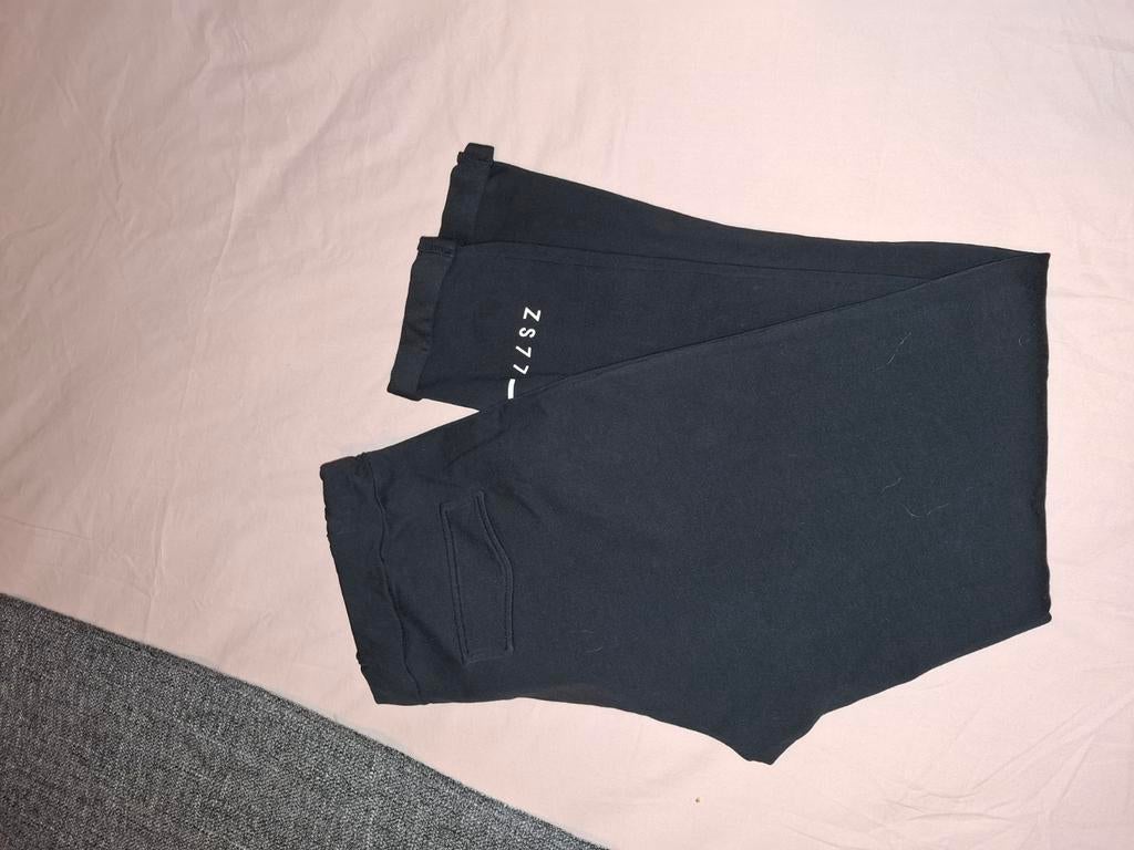 Zwarte zoso broek, maat M. Gemaakt van katoen en elasthaan., Kleding | Dames, Maat 38/40 (M), Zwart, Ophalen of Verzenden, Zo goed als nieuw