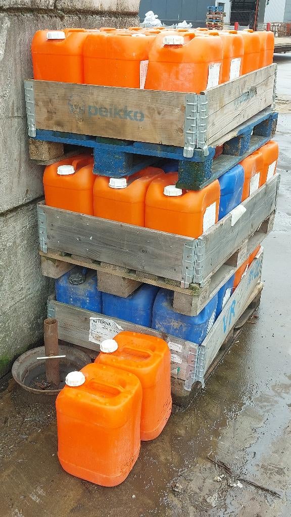 Jerrycans 20 ltr., Ophalen, Gebruikt