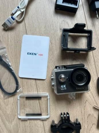 Eken H9R 4K Action Cam + Complete Accessoireset, Audio, Tv en Foto, Actiecamera's, Ophalen, Zo goed als nieuw, Overige merken