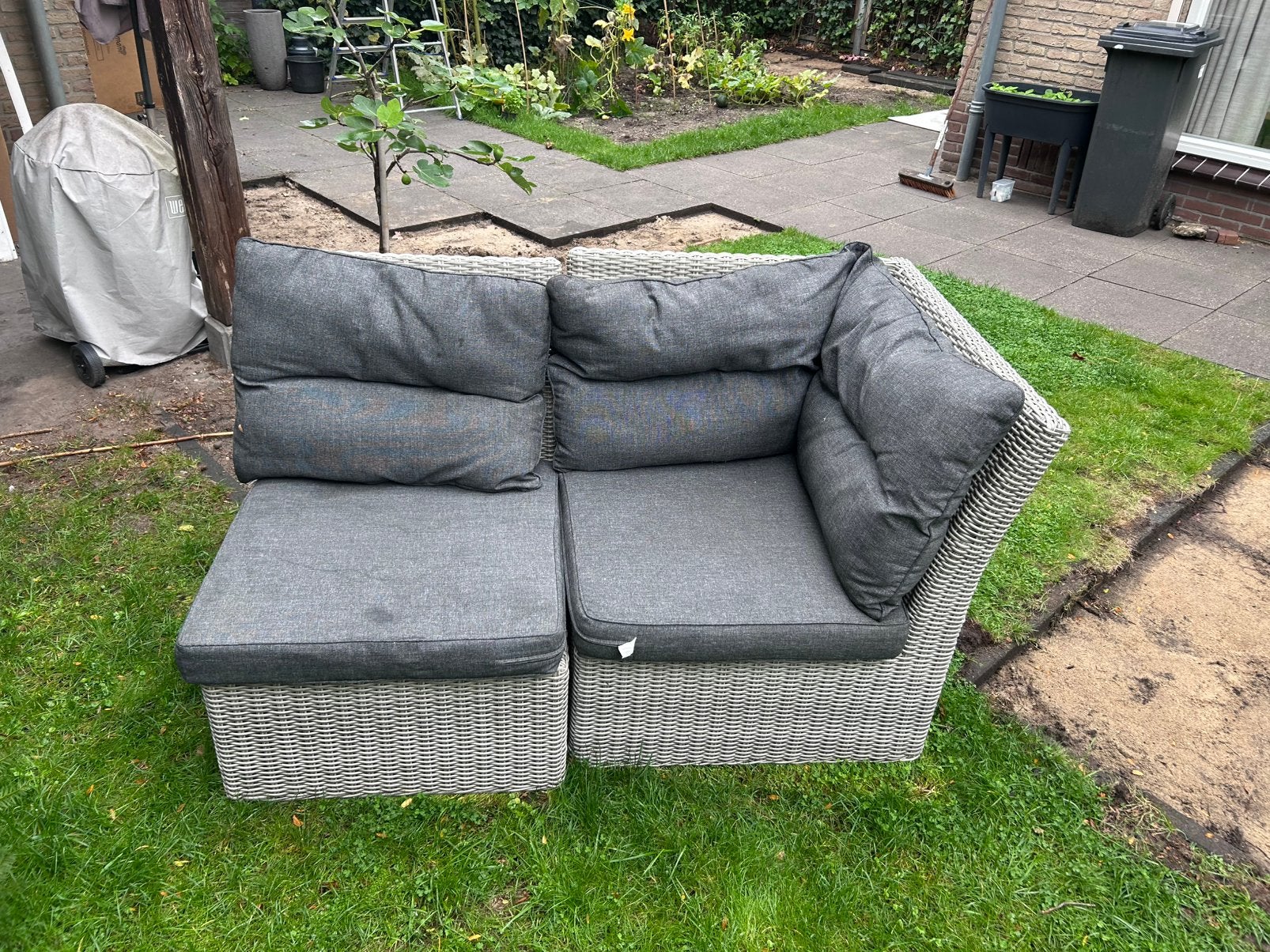 Foto 7 van Tuinset: tafel en zitruimte voor zes