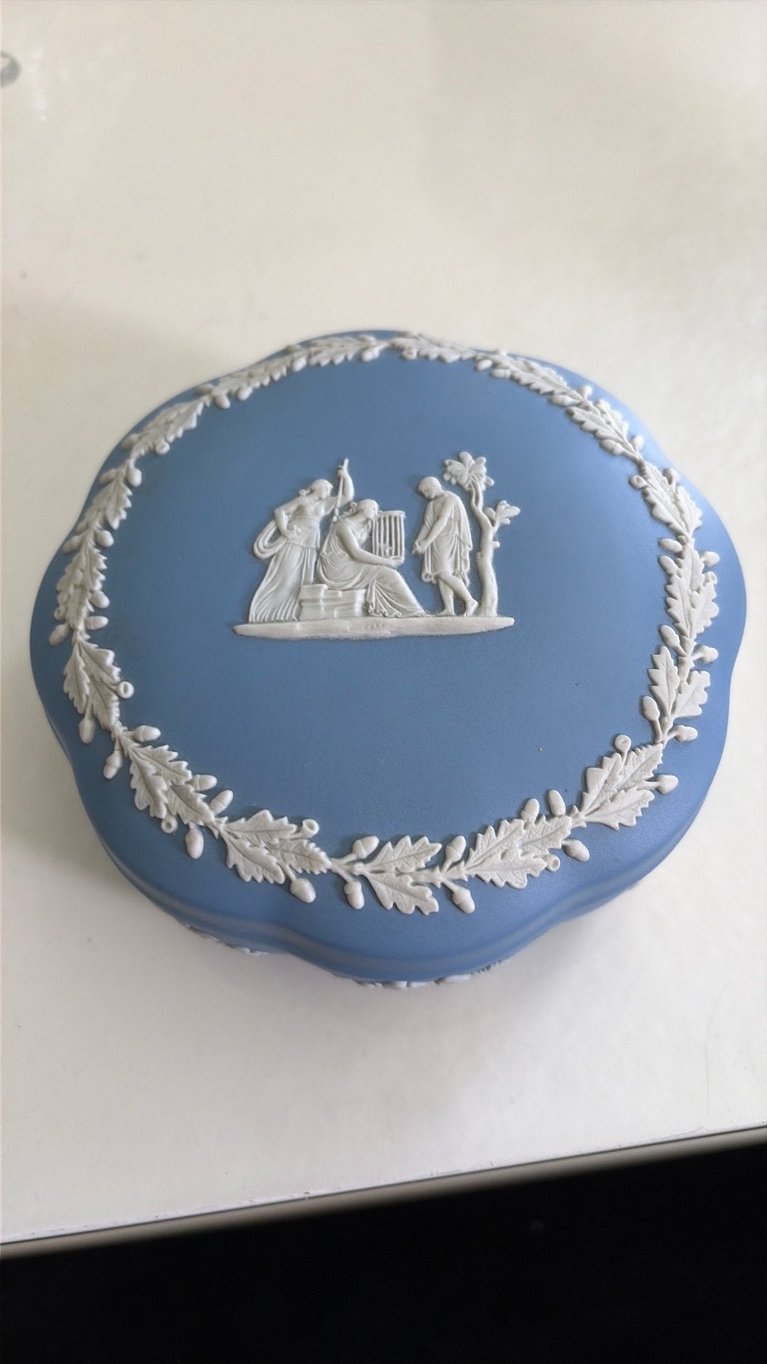 Porselein schaaltje Wedgwood, Ophalen of Verzenden, Zo goed als nieuw, Porselein, Bord of Schaal