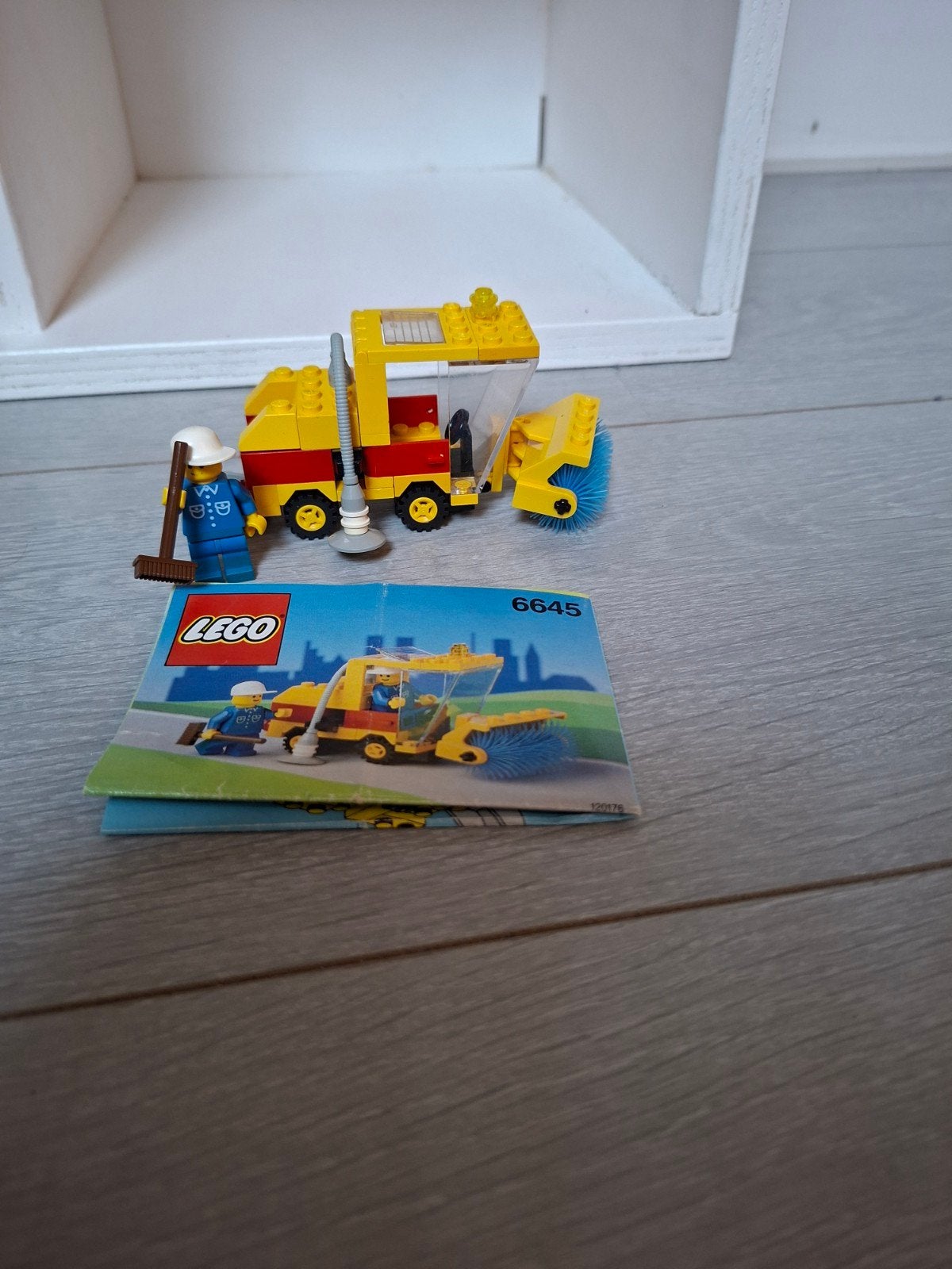 Lego 6645 Veegwagen met minifiguur en instructies, Ophalen of Verzenden, Gebruikt