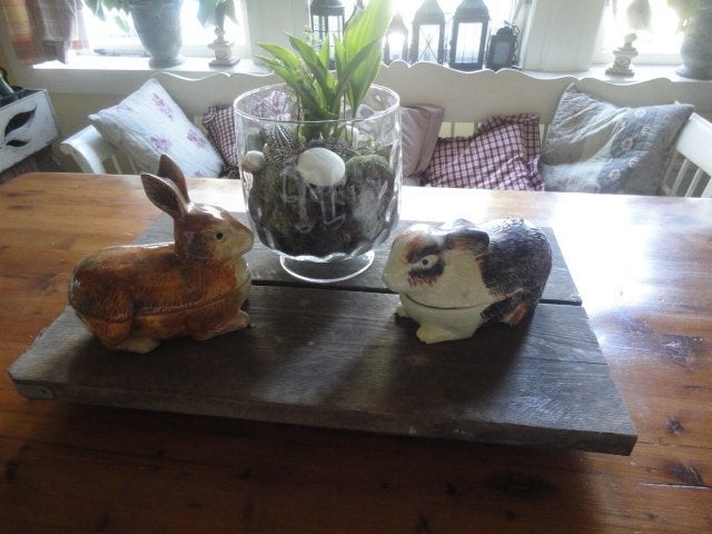 stoere oude HOUTEN VERHOGING op TAFEL / dienblad op pootjes, Antiek en Kunst, Ophalen of Verzenden