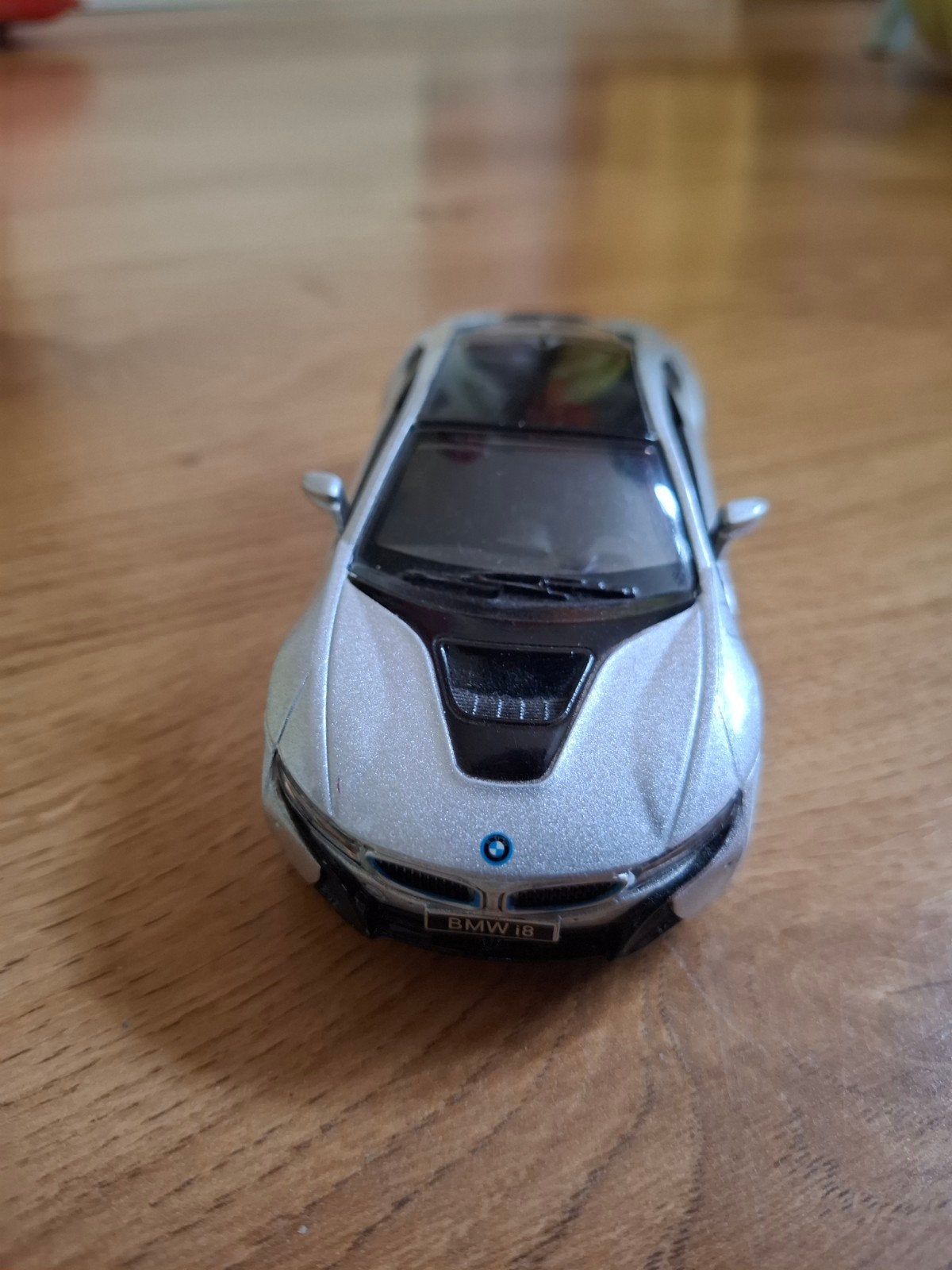 Kinsmart BMW i8 modelauto 1:39 zilver, Ophalen of Verzenden