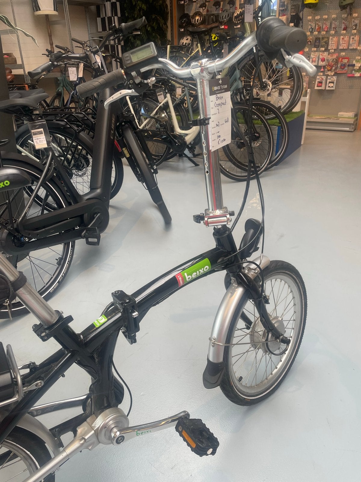 Beixo Compact Electra - Elektrische vouwfiets met cardanas, Zo goed als nieuw, Minder dan 47 cm, 50 km per accu of meer, Ophalen