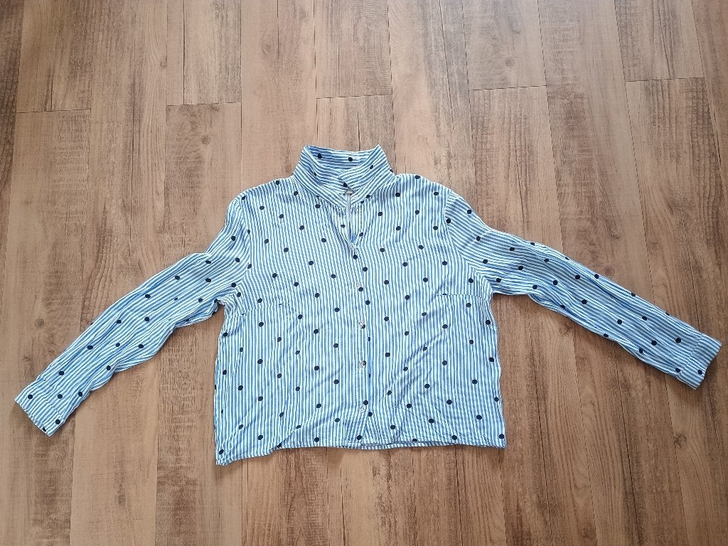 Blouse lange mouw blauw wit maat 42 H&M, Divided, Blauw, Maat 42/44 (L), Ophalen of Verzenden
