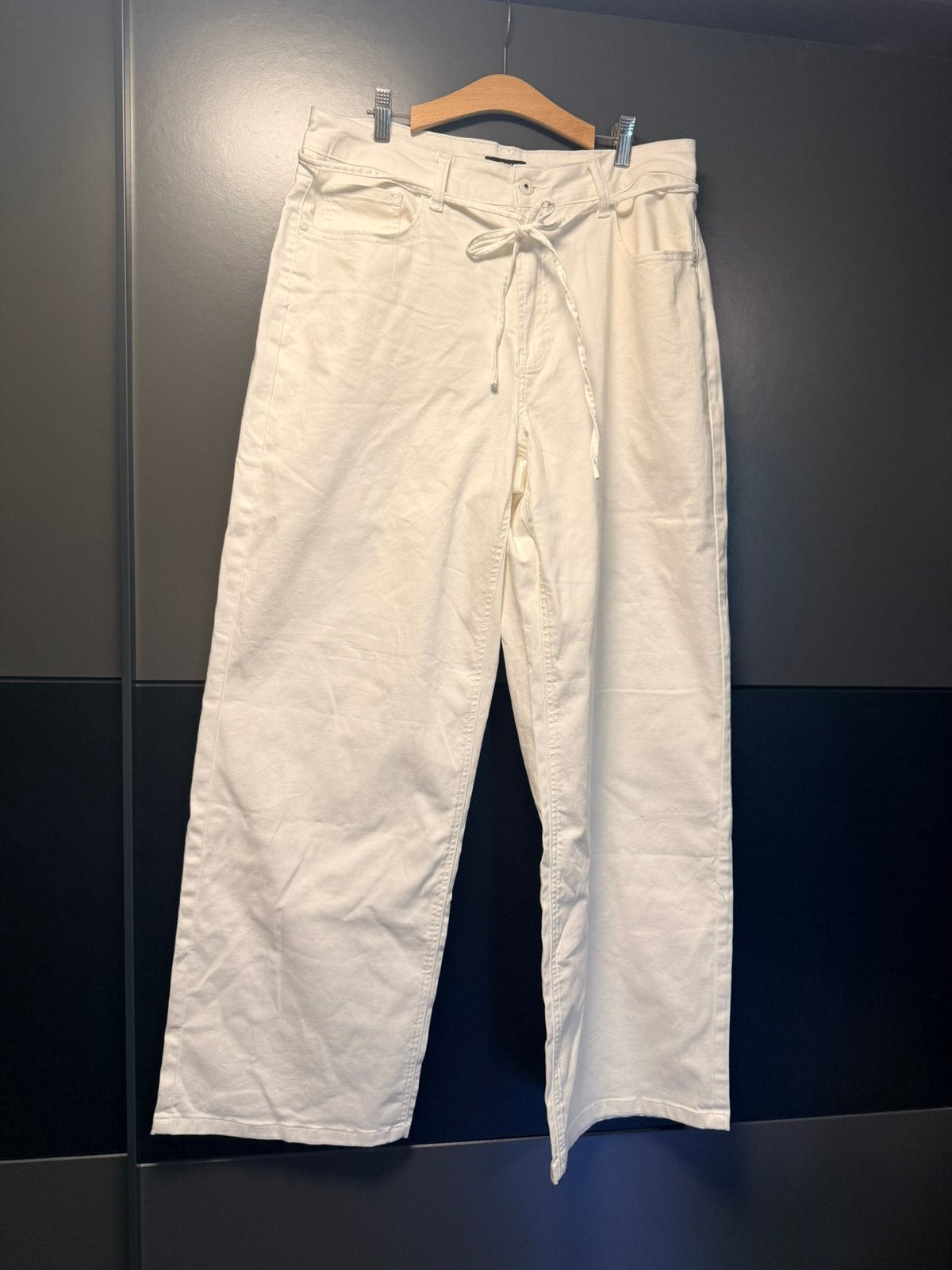 Norah witte Wide leg broek met touwtje maat 44 nieuw, Wit, Maat 42/44 (L), Ophalen of Verzenden, Zo goed als nieuw