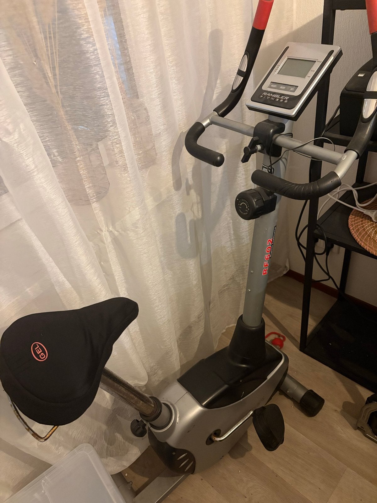 Hometrainer Rambler Fitness - Werking Onbekend, Ophalen, Gebruikt, Metaal, Benen