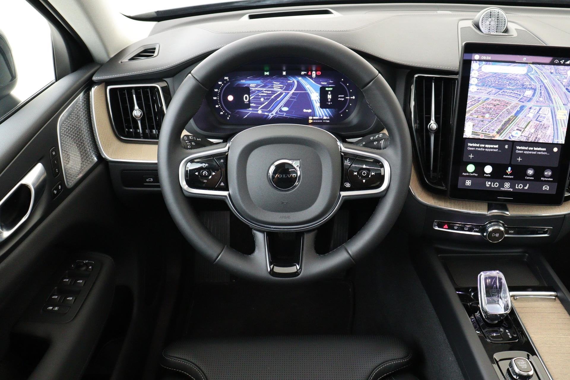 Volvo XC60 II T6 PLUG-IN HYBRID AWD ULTRA DARK *FULL OPTIONS, Auto's, Automaat, 12 maanden, Gebruikt, Euro 6