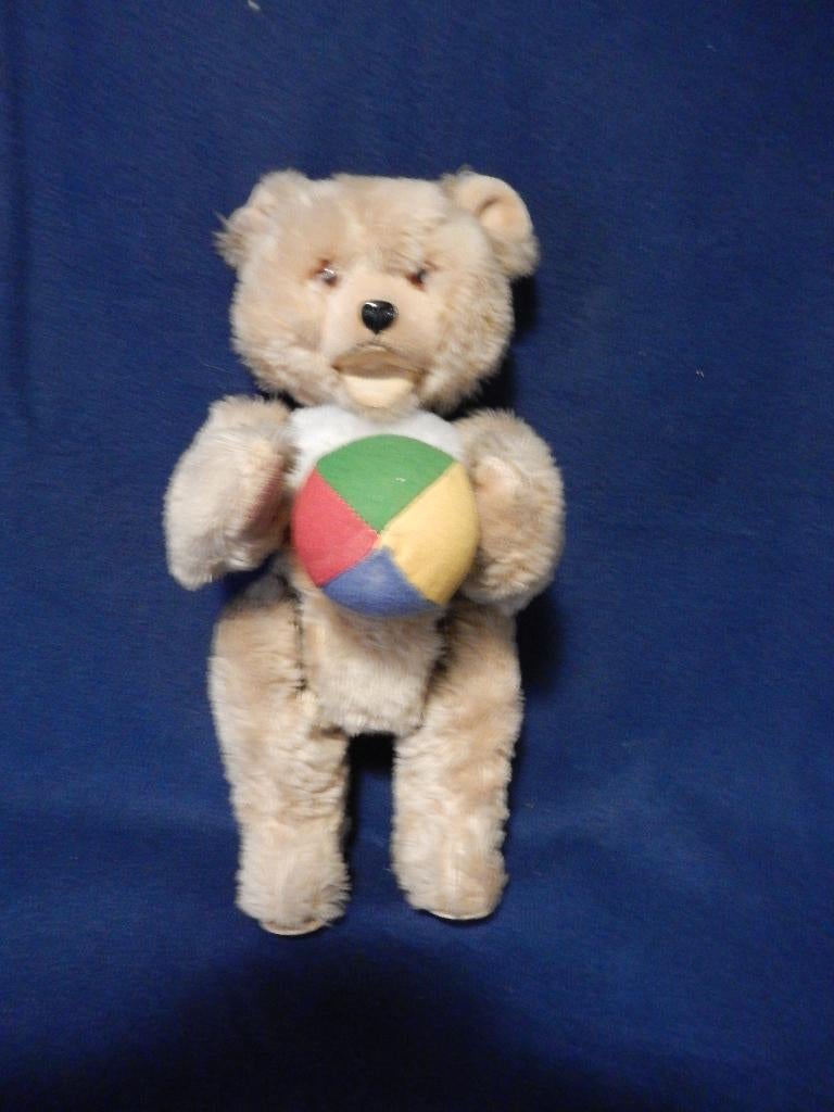 Pluche teddybeer  oude mechanische  kan spelen  en  lopen, Verzamelen, Poppen, Ophalen of Verzenden, Gebruikt, Pop