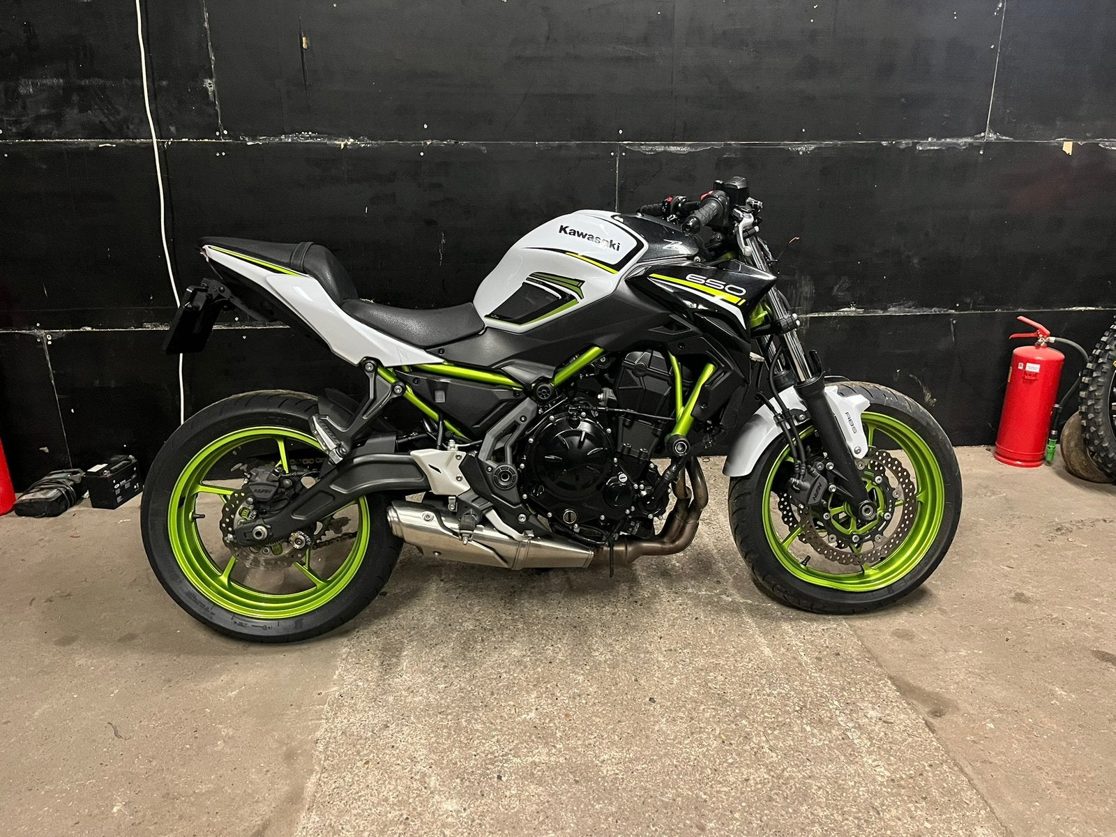 Kawasaki z650 2021 schade, Kawasaki, ., Bedrijf, .
